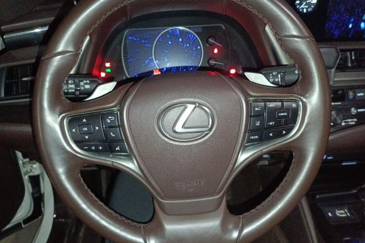 Used Lexus ES 2020 200 Excellence Edition Steering Wheel