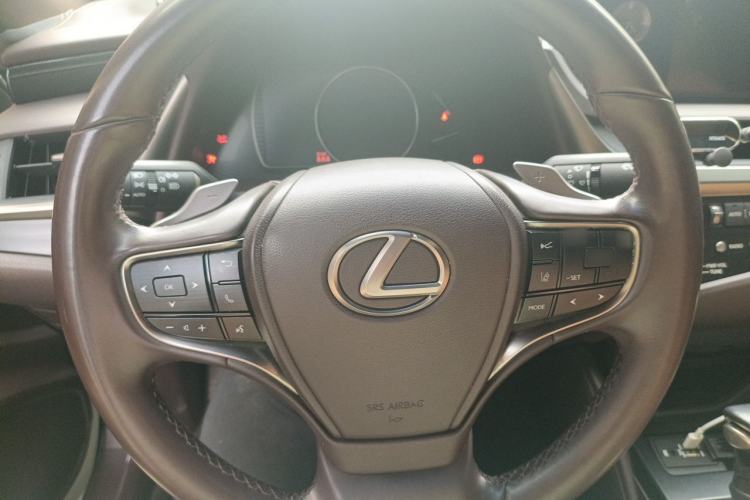 Used Lexus ES 2020 200 Excellence Edition Steering Wheel