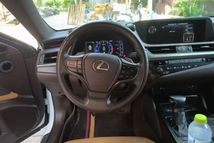 Used Lexus ES 2020 200 Excellence Edition Steering Wheel