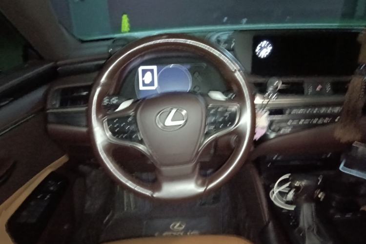 Used Lexus ES 2020 200 Excellence Edition Steering Wheel