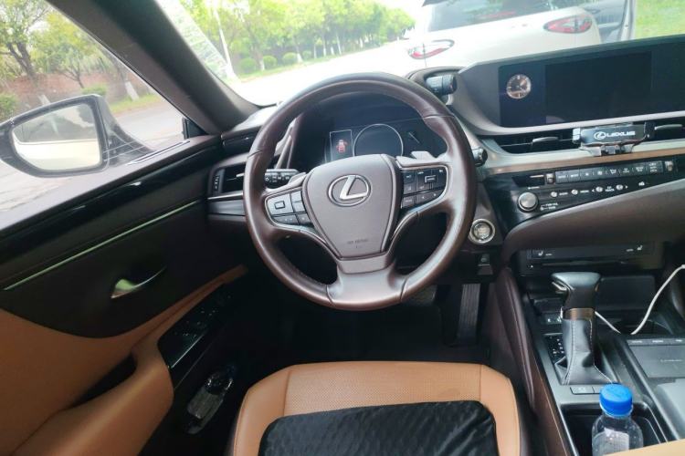 Used Lexus ES 2020 200 Excellence Edition Steering Wheel