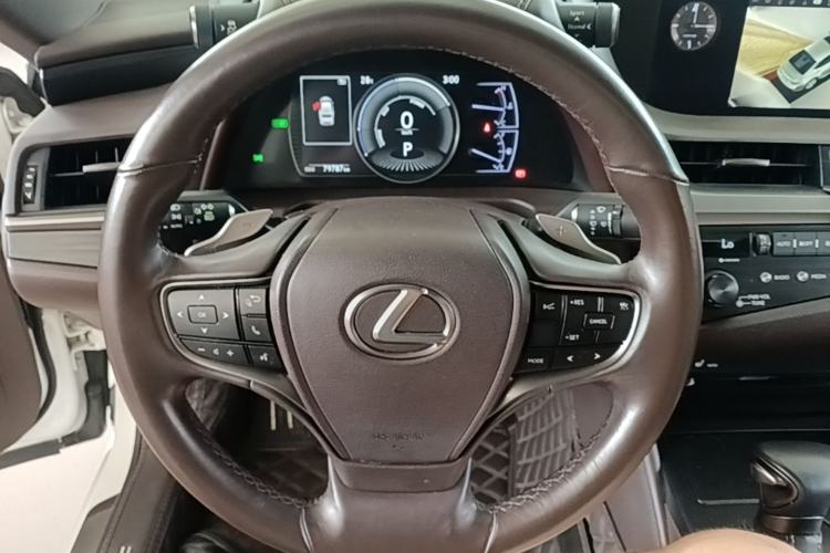 Used Lexus ES 2020 300h Premier Edition Steering Wheel