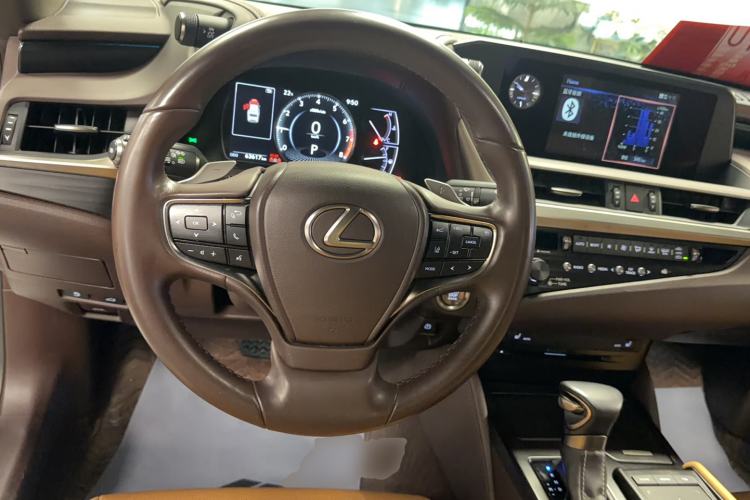 Used Lexus ES 2020 200 Excellence Edition Steering Wheel