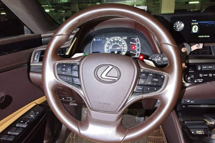 Used Lexus ES 2020 200 Luxury Edition Steering Wheel