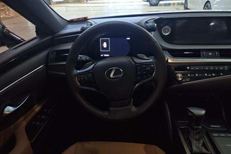 Used Lexus ES 2020 200 Excellence Edition Steering Wheel