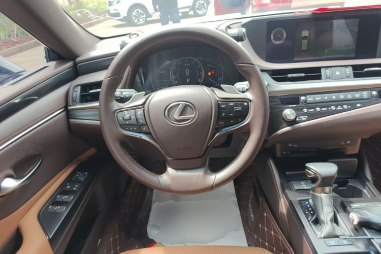 Used Lexus ES 2020 200 Excellence Edition Steering Wheel