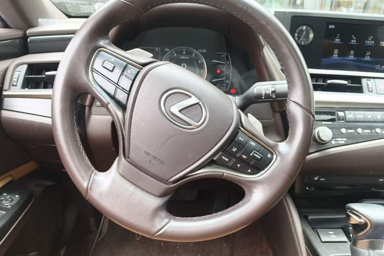 Used Lexus ES 2020 200 Excellence Edition Steering Wheel