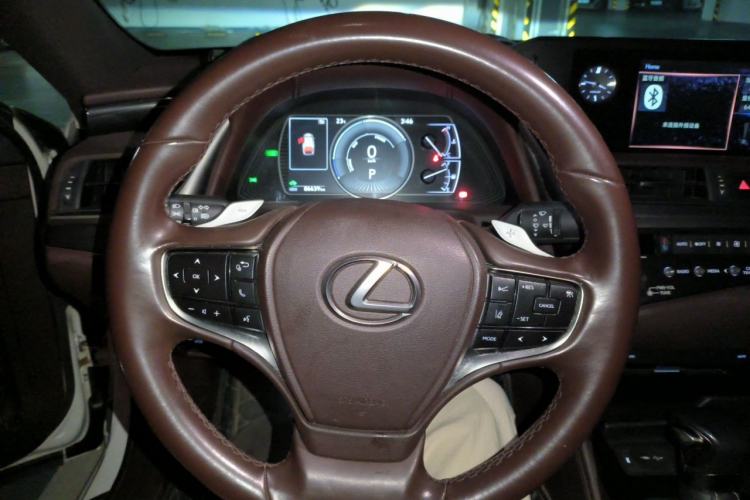 Used Lexus ES 2020 300h Premier Edition Steering Wheel