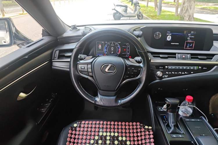 Used Lexus ES 2020 200 Excellence Edition Steering Wheel
