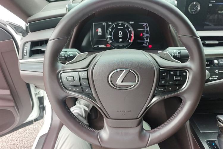 Used Lexus ES 2020 200 Excellence Edition Steering Wheel