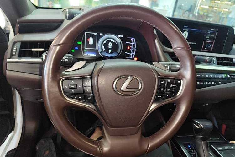 Used Lexus ES 2020 300h Premier Edition Steering Wheel