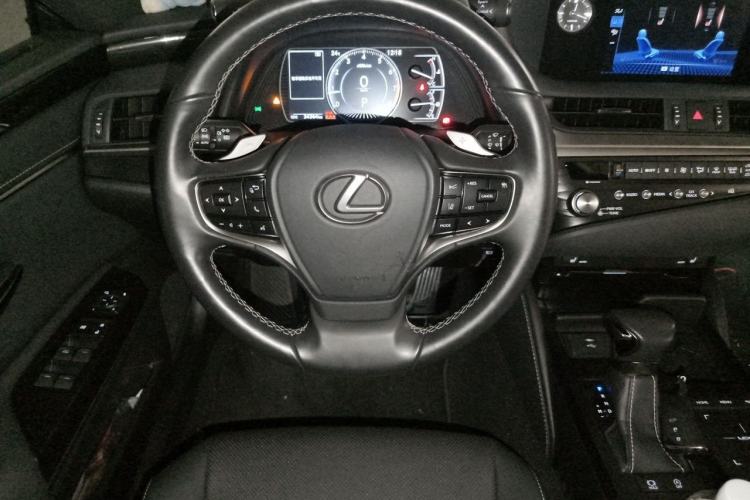 Used Lexus ES 2020 200 Excellence Edition Steering Wheel