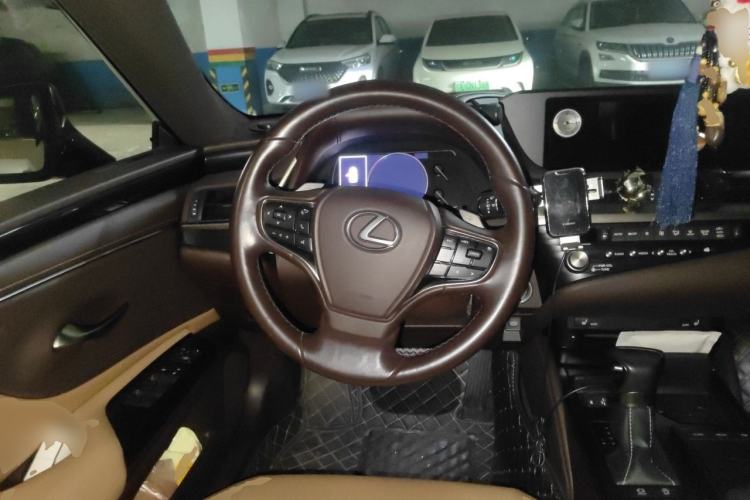 Used Lexus ES 2020 200 Excellence Edition Steering Wheel