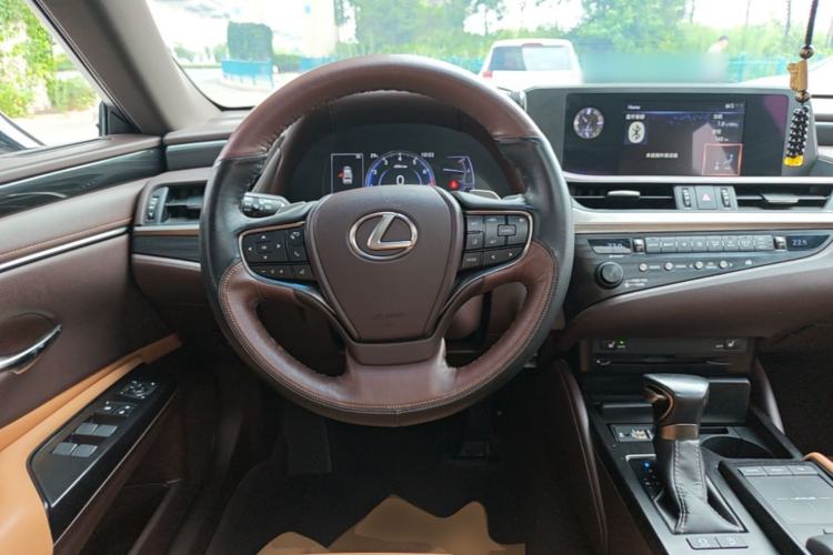Used Lexus ES 2020 200 Excellence Edition Steering Wheel