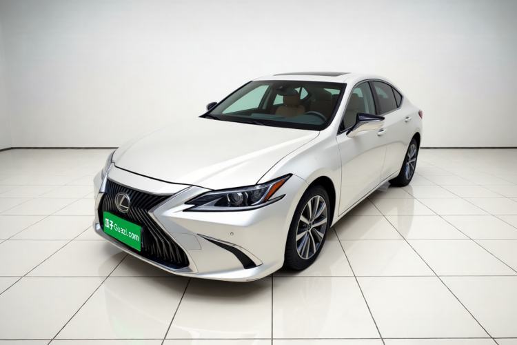 Used Lexus ES 2020 200 Excellence Edition Guazi used car, China used car export, Used car for sale, Used Lexus cars, Cheapest cars for sale