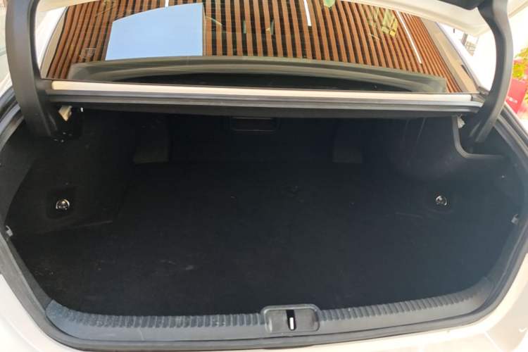 Used Lexus ES 2020 200 Excellence Edition Trunk