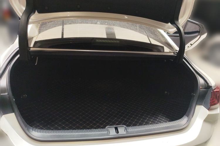Used Lexus ES 2020 200 Excellence Edition Trunk