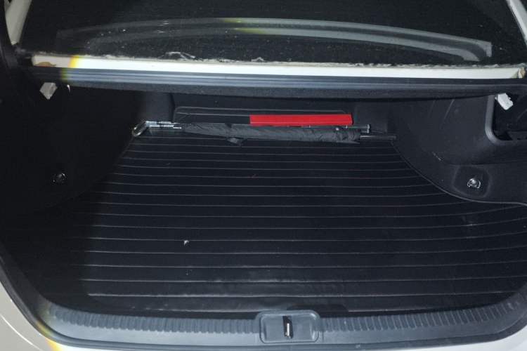 Used Lexus ES 2020 200 Luxury Edition Trunk