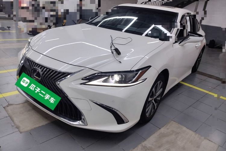 Used Lexus ES 2020 200 Excellence Edition Guazi used car, China used car export, Used car for sale, Used  cars, Cheapest cars for sale
