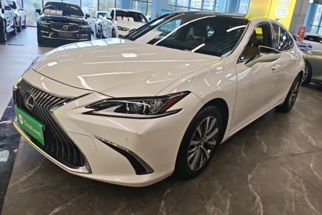 Used Lexus ES 2020 200 Excellence Edition