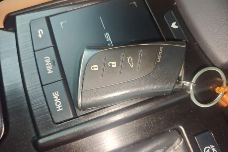 Used Lexus ES 2020 260 Excellence Edition Vehicle Key