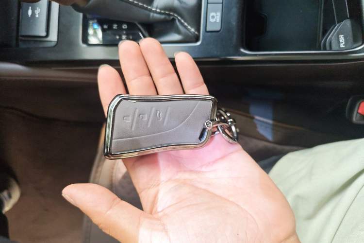 Used Lexus ES 2020 200 Excellence Edition Vehicle Key