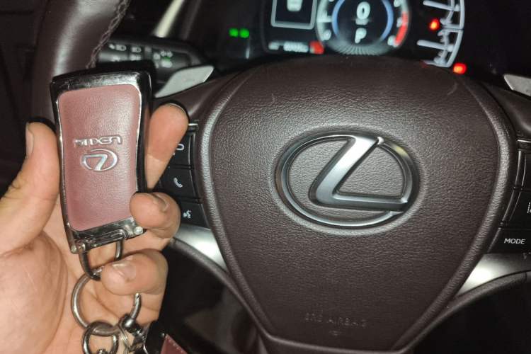 Used Lexus ES 2020 200 Luxury Edition Vehicle Key