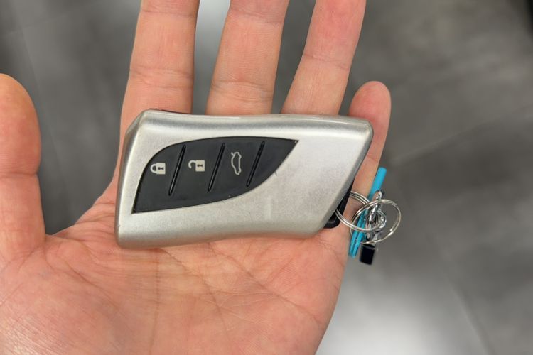 Used Lexus ES 2020 200 Excellence Edition Vehicle Key