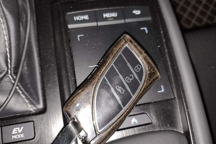 Used Lexus ES  Vehicle Key
