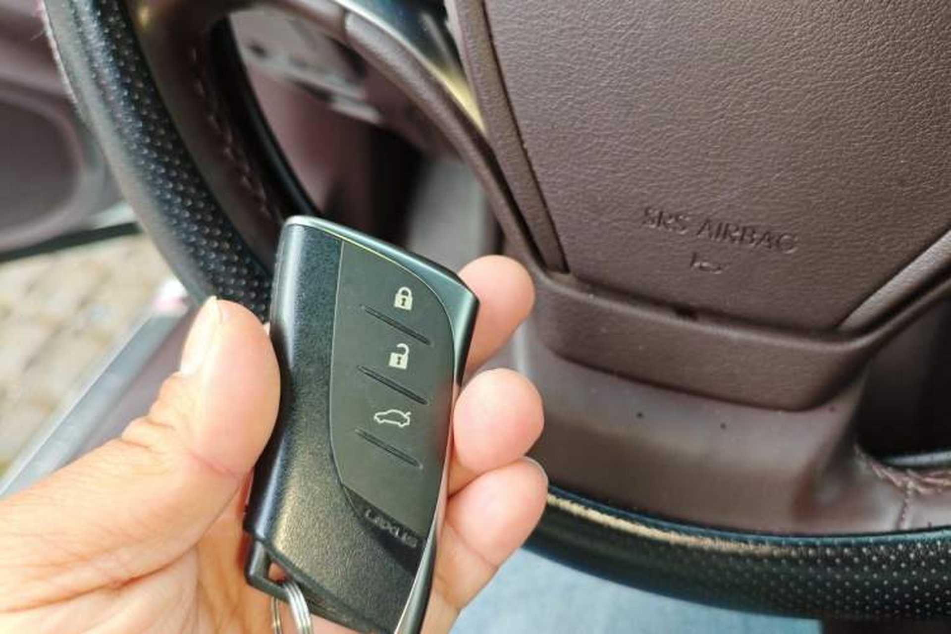 Used Lexus ES 2020 200 Excellence Edition Vehicle Key