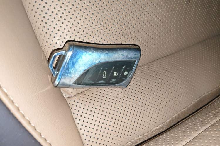 Used Lexus ES 2020 200 Luxury Edition Vehicle Key