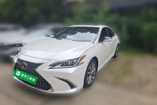 Używany Lexus ES 2020 200 Excellence Edition