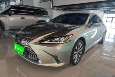 Used Lexus ES 2020 300h Premier Edition