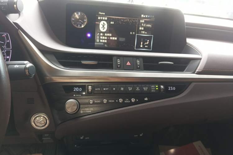 Used Lexus ES 2020 200 Excellence Edition Audio And AC Panel