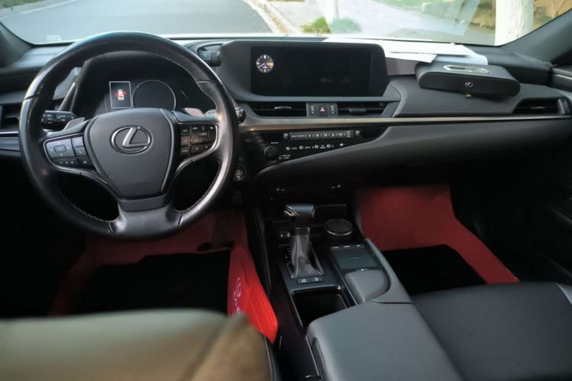 Used Lexus ES 2020 200 Excellence Edition Center Console