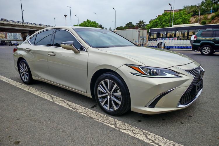 Used Lexus ES 2020 200 Excellence Edition Exterior 2