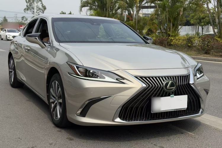 Used Lexus ES 2020 200 Excellence Edition Exterior 4