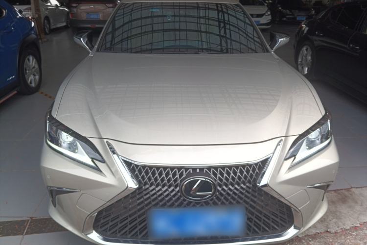 Used Lexus ES 2020 200 Excellence Edition Front