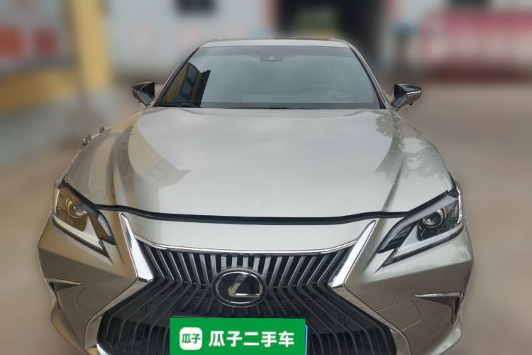 Used Lexus ES 2020 200 Excellence Edition Front