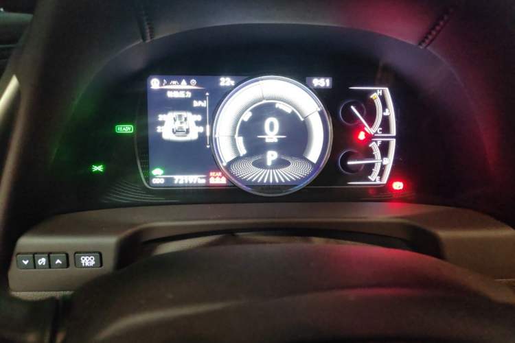 Used Lexus ES 2020 300h Premier Edition Instrument Cluster