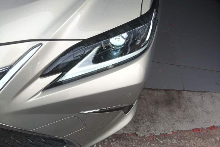 Used Lexus ES 2020 200 Excellence Edition Left Front Headlight