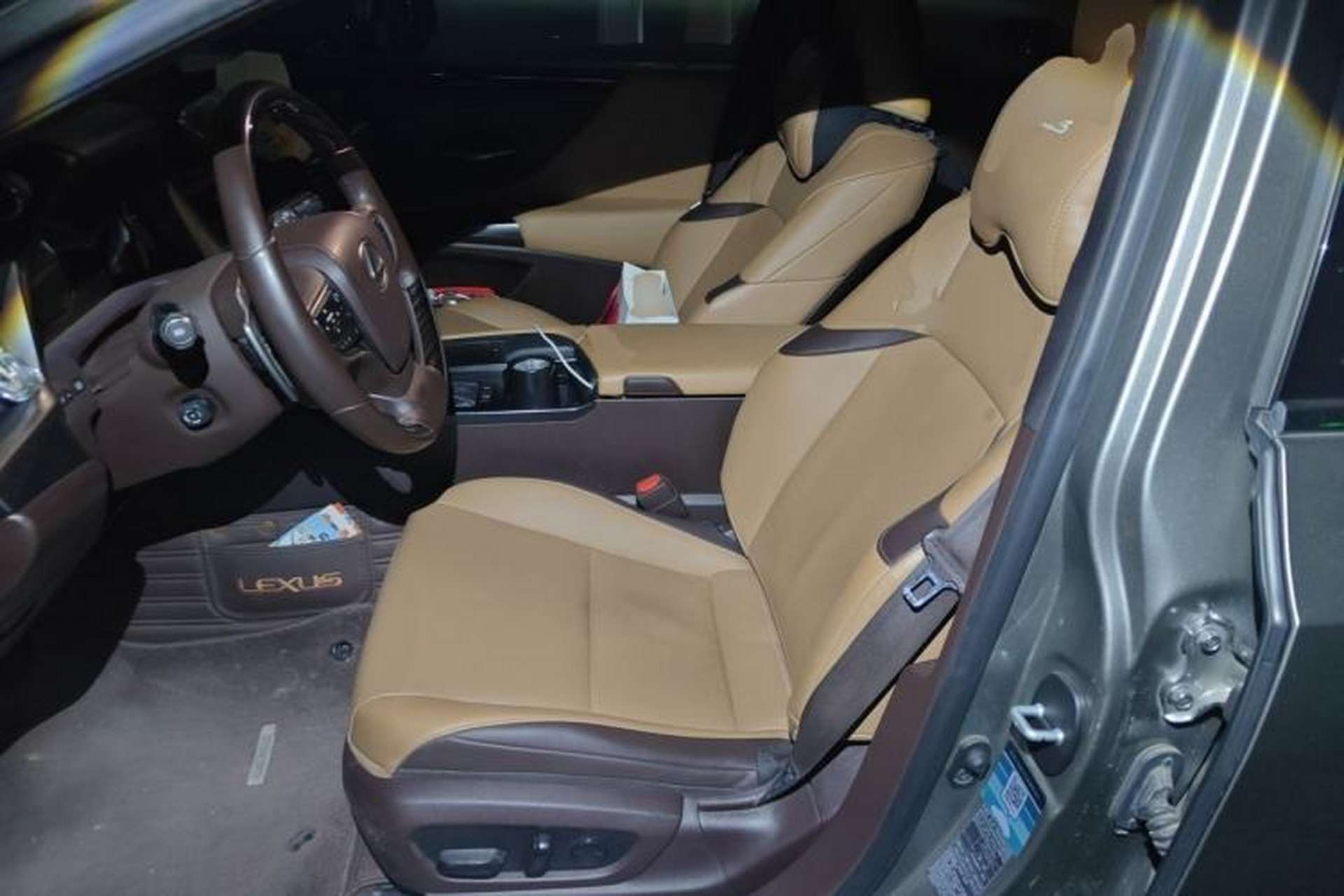 Used Lexus ES 2020 200 Luxury Edition Left Front Seat