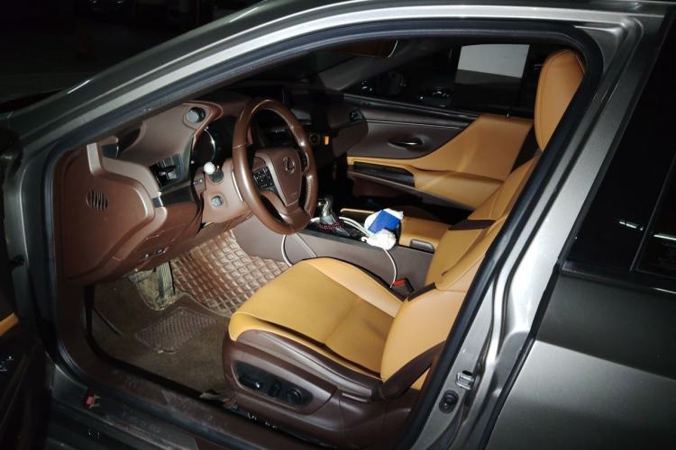 Used Lexus ES 2020 200 Excellence Edition Left Front Seat