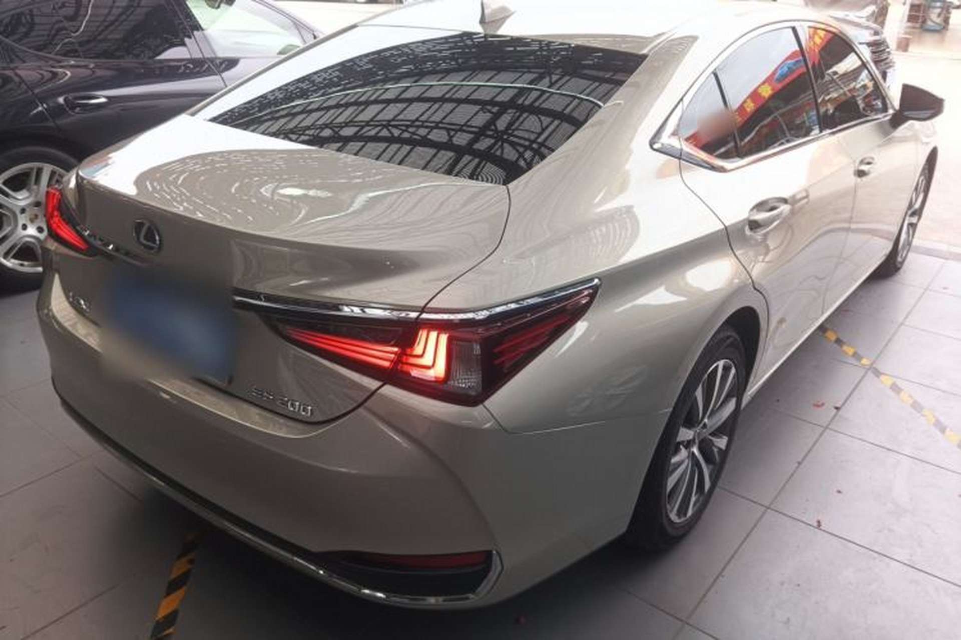 Used Lexus ES 2020 200 Excellence Edition Rear Right 45 Deg