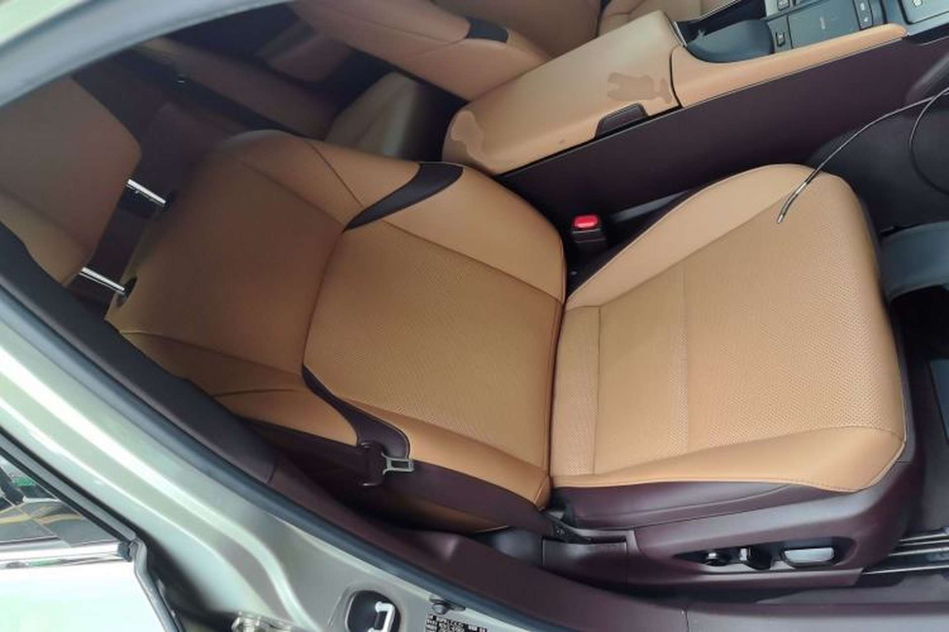 Used Lexus ES 2020 200 Excellence Edition Right Front Seat