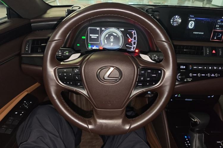 Used Lexus ES 2020 300h Premier Edition Steering Wheel
