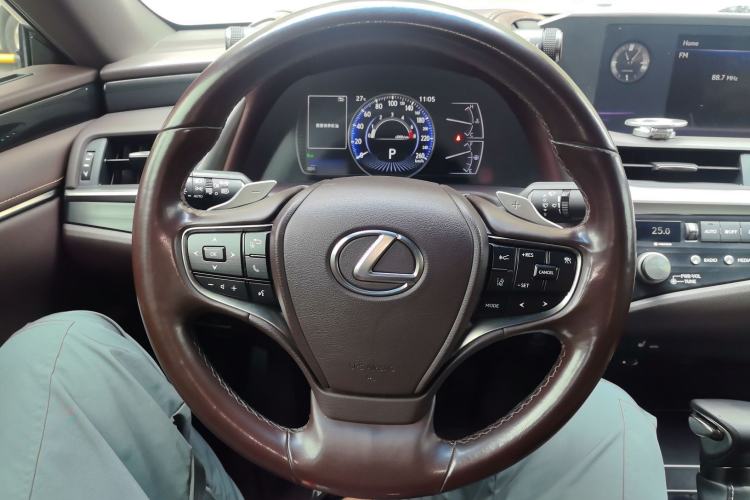 Used Lexus ES 2020 200 Excellence Edition Steering Wheel