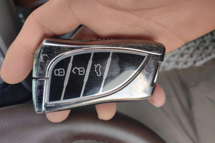 Used Lexus ES 2020 300h Premier Edition Vehicle Key