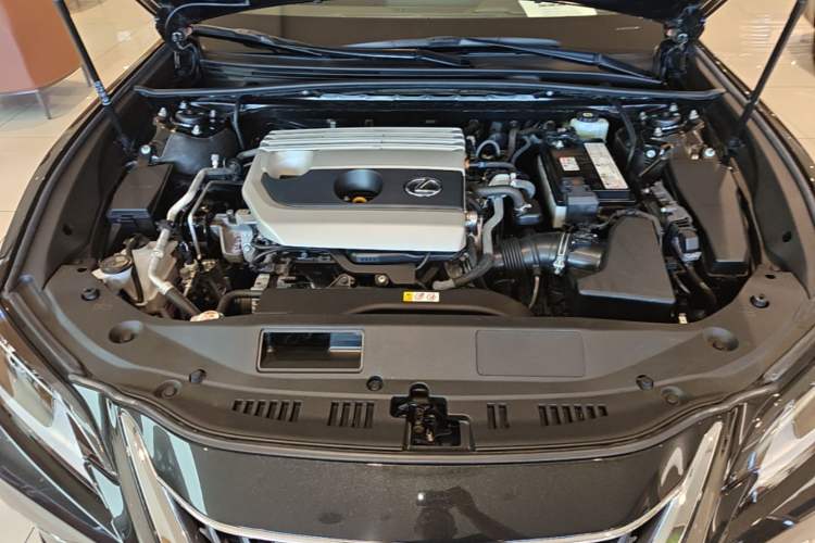 Used Lexus ES 2021 200 Excellence Edition Engine Bay