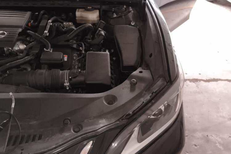 Used Lexus ES 2021 300h Excellence Edition Engine Bay Left